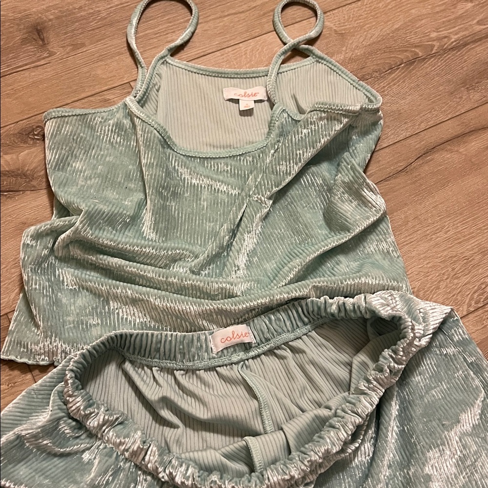 Colsie Light Green Ribbed set - Picture 3 of 5